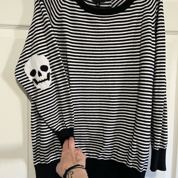 Torrid striped skull sweater - Picture 1 of 2